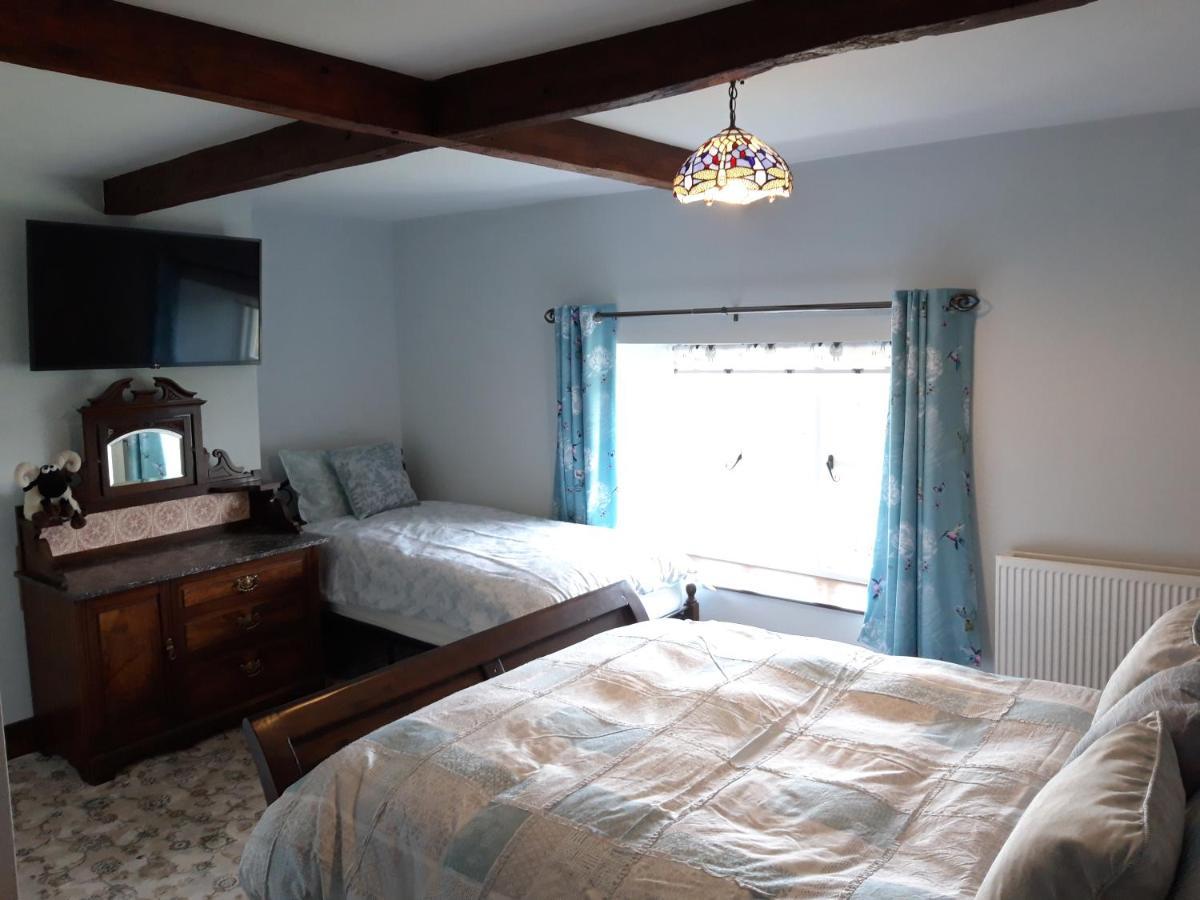 Upper Eyton Farmhouse B&B Alberbury Buitenkant foto